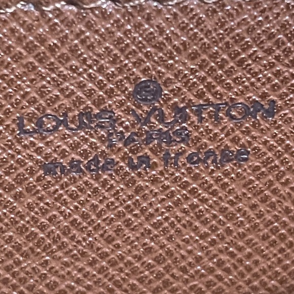 Louis Vuitton Epi Leather Clutch Bag - Picture 14 of 15